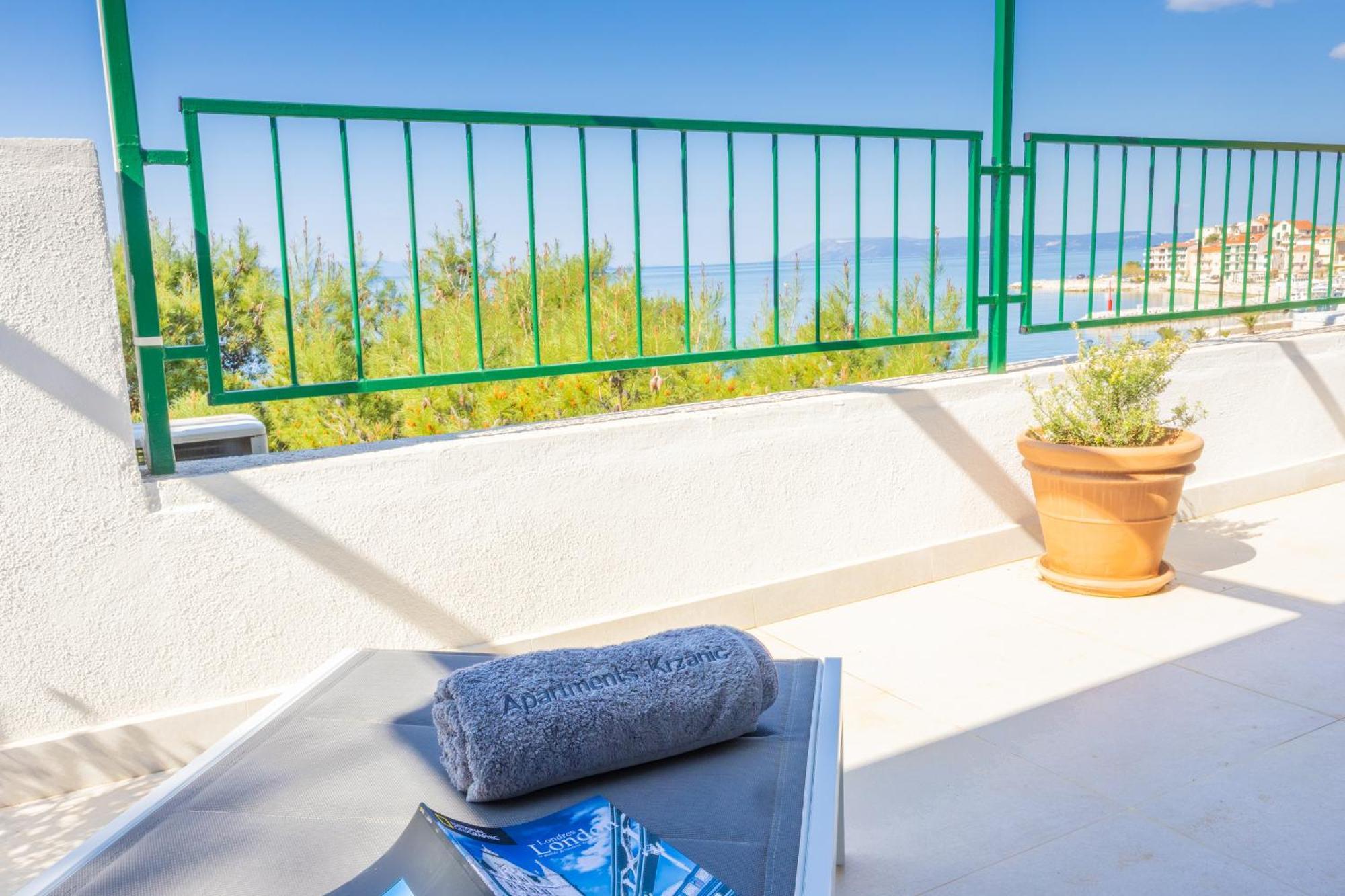 Apartments Krzanic Podgora Exterior foto